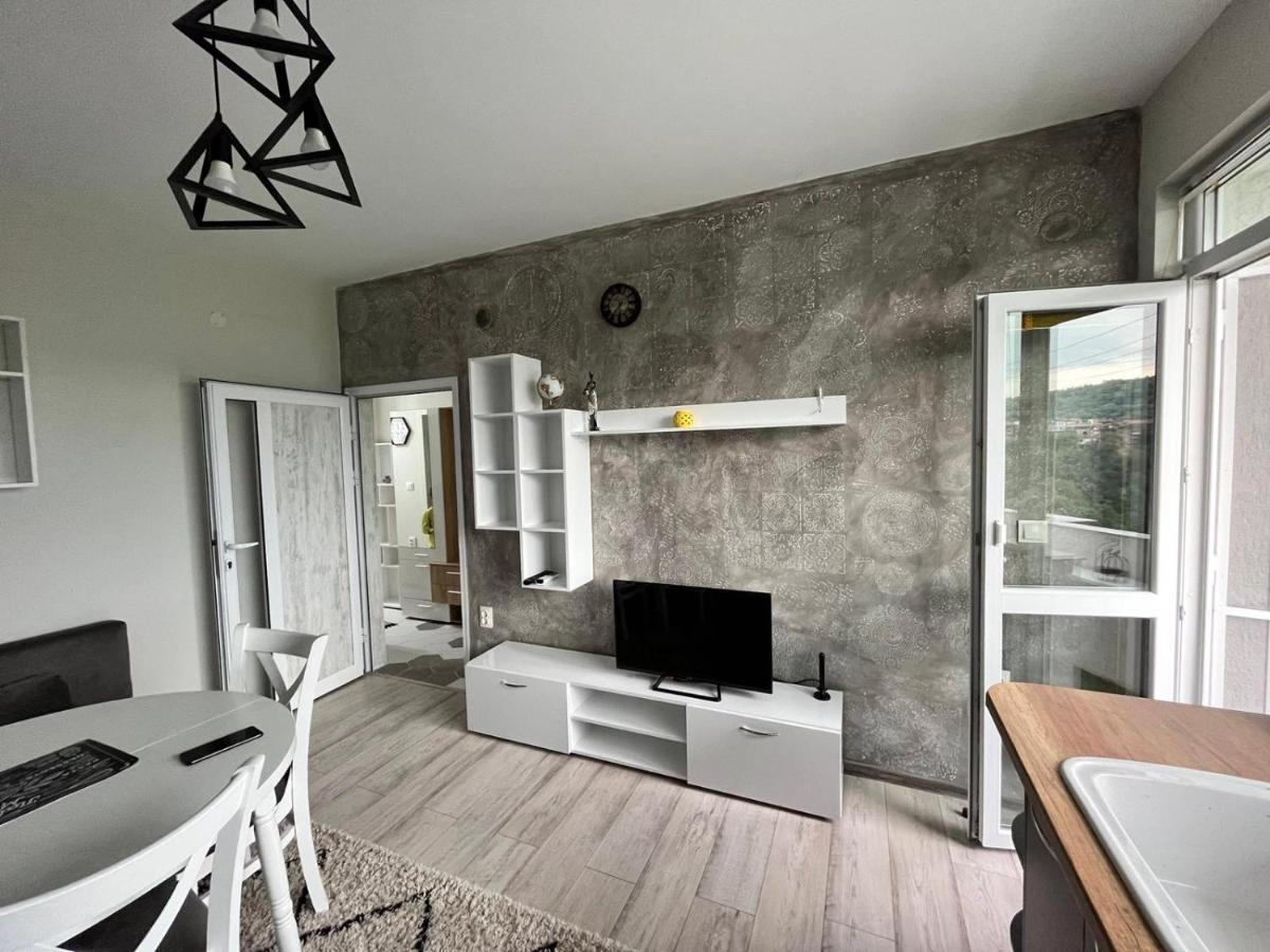 Apartment Enina Βελίκο Τίρνοβο Εξωτερικό φωτογραφία
